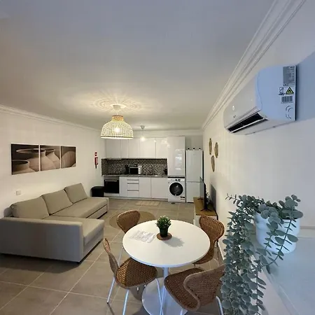 The Seaside House - Pool - A/c *