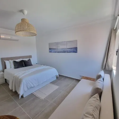 Апартаменты The Seaside House - Pool - A/c *