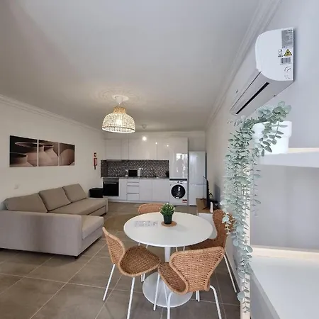 Апартаменты The Seaside House - Pool - A/c *