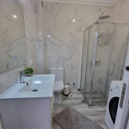 公寓 The Seaside House - Pool - A/c 萨格里什